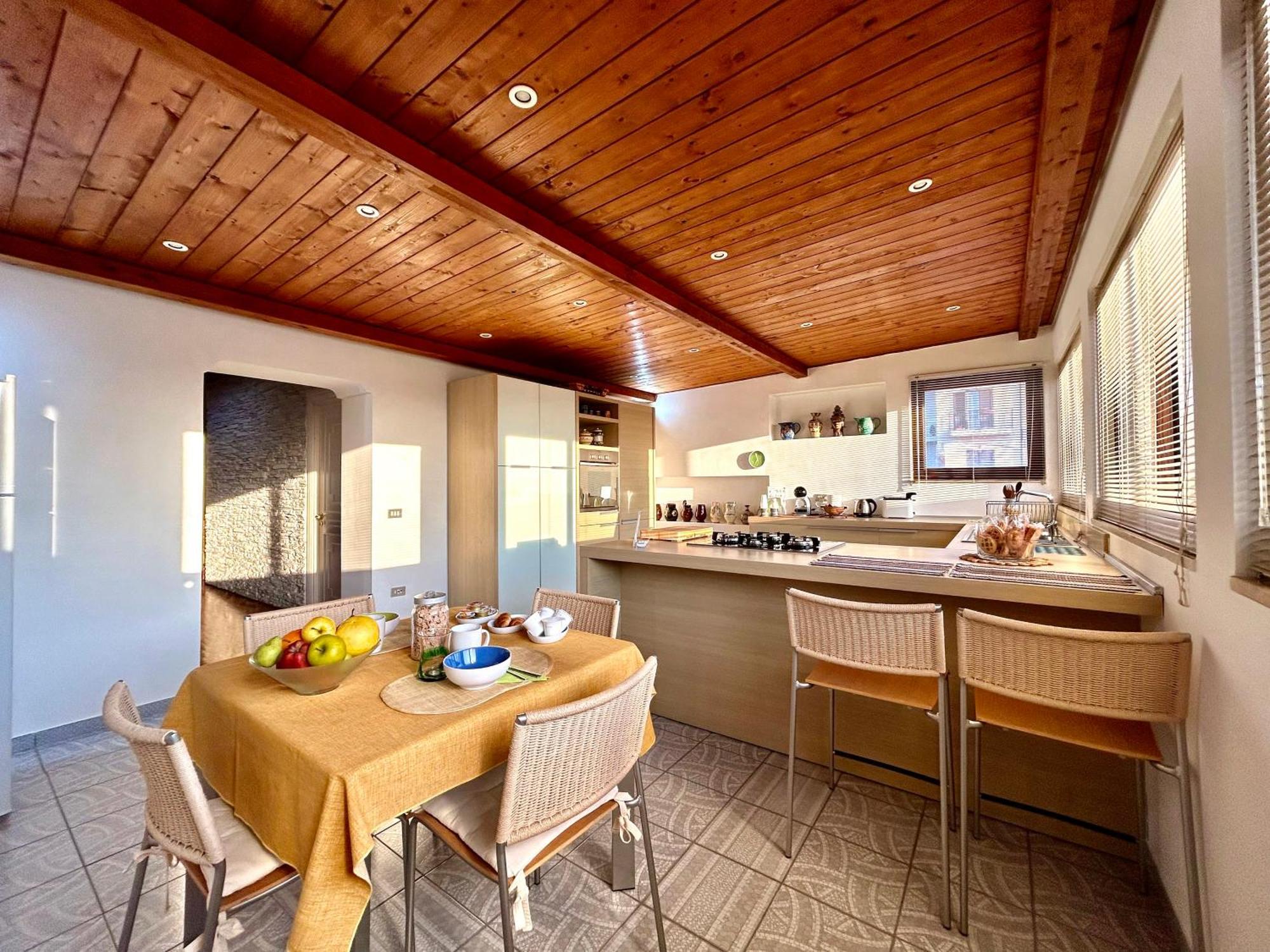 Ferienwohnung "The Attic" - Terrazza Con Vista & Parcheggio Gratuito Marano di Napoli Exterior foto